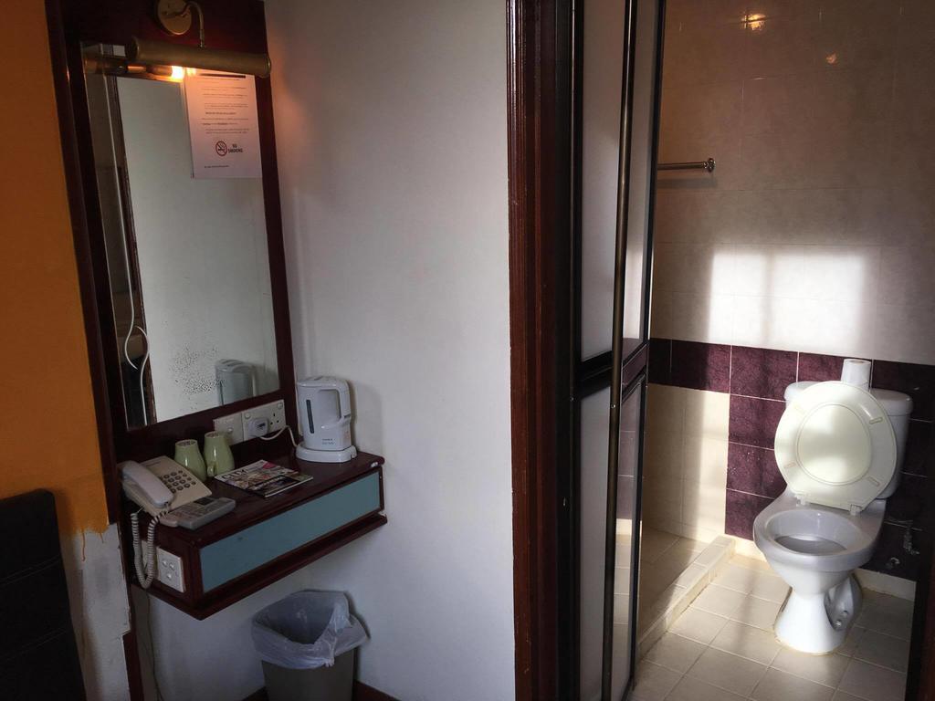 Happy Hotel Singapore Bagian luar foto